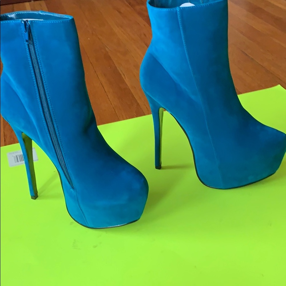 Bootie - Picture 3 of 4